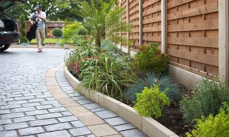 Comment aménager les bordures du jardin1