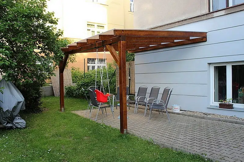Quelles sont les étapes pour réussir la pause d’une pergola
