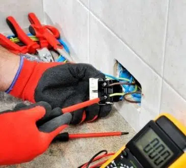 Tout savoir sur les EPI pour la protection contre les dangers électriques