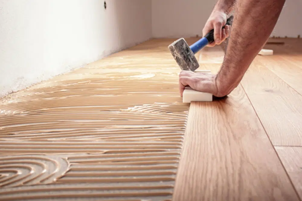 quelles raisons choisir le parquet pour le sol de votre salon