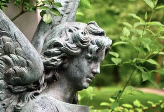 statue ange jardin